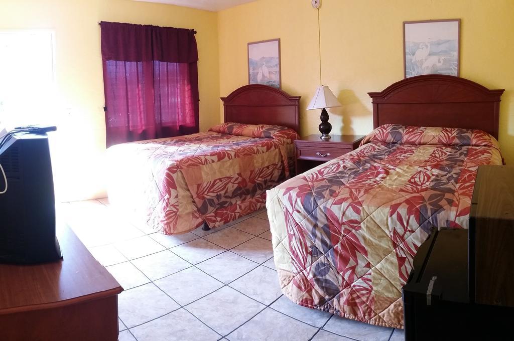 Holly Hill Twi Light Motel מראה חיצוני תמונה