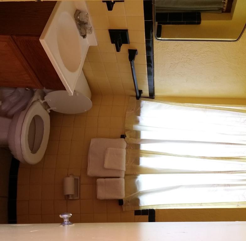 Holly Hill Twi Light Motel מראה חיצוני תמונה