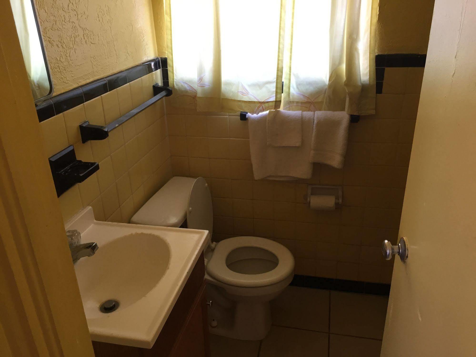 Holly Hill Twi Light Motel מראה חיצוני תמונה