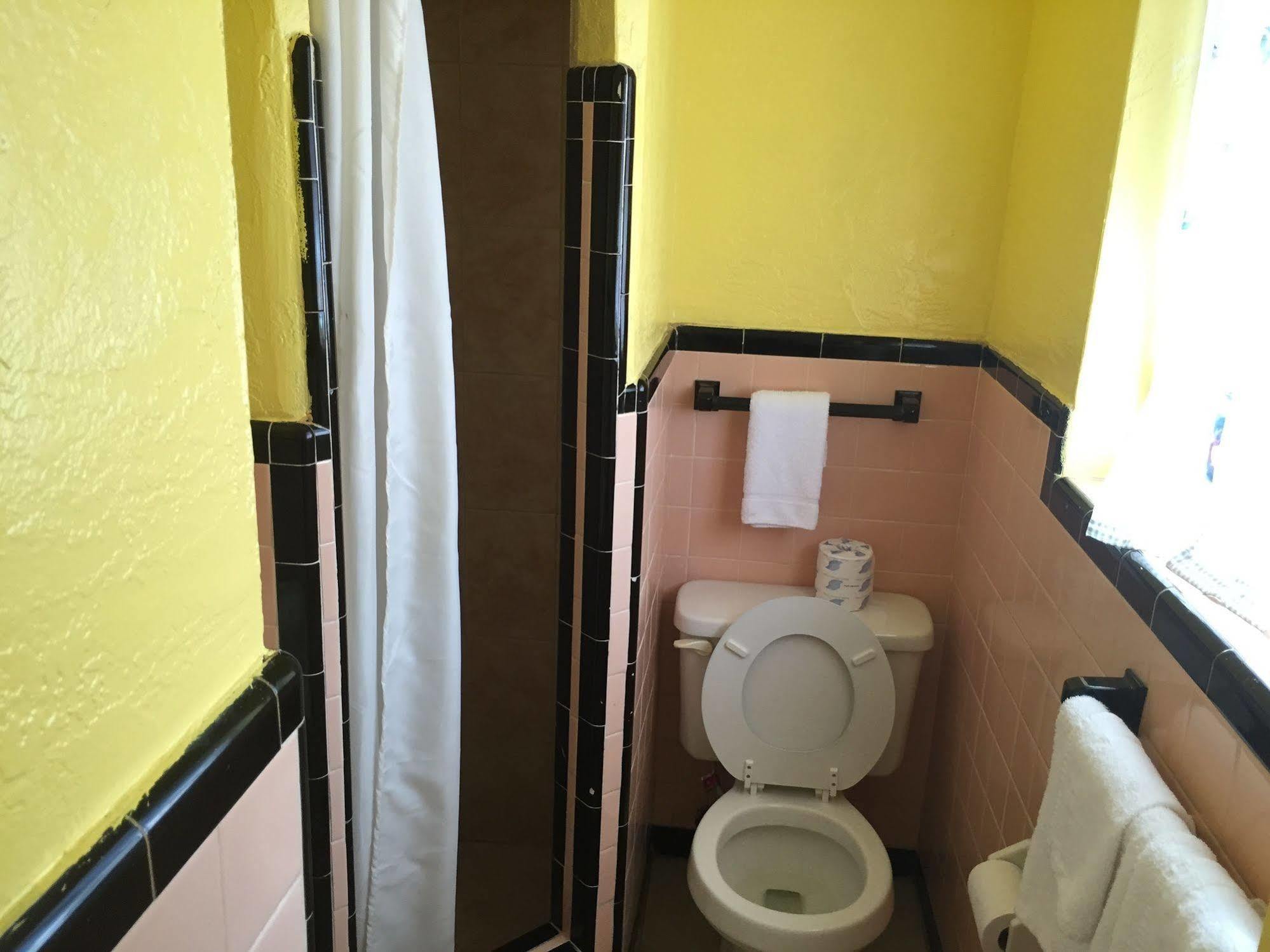Holly Hill Twi Light Motel מראה חיצוני תמונה
